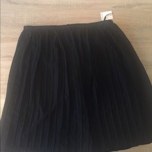 Calvin Klein Black pleated skirt